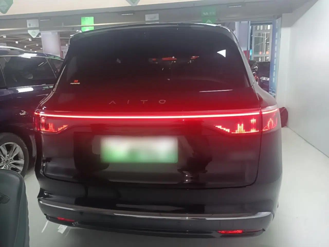 Hima AITO M8 2025 Model, Pure Electric Max+ Six-Seat Long-Range Version — миниатюра 5