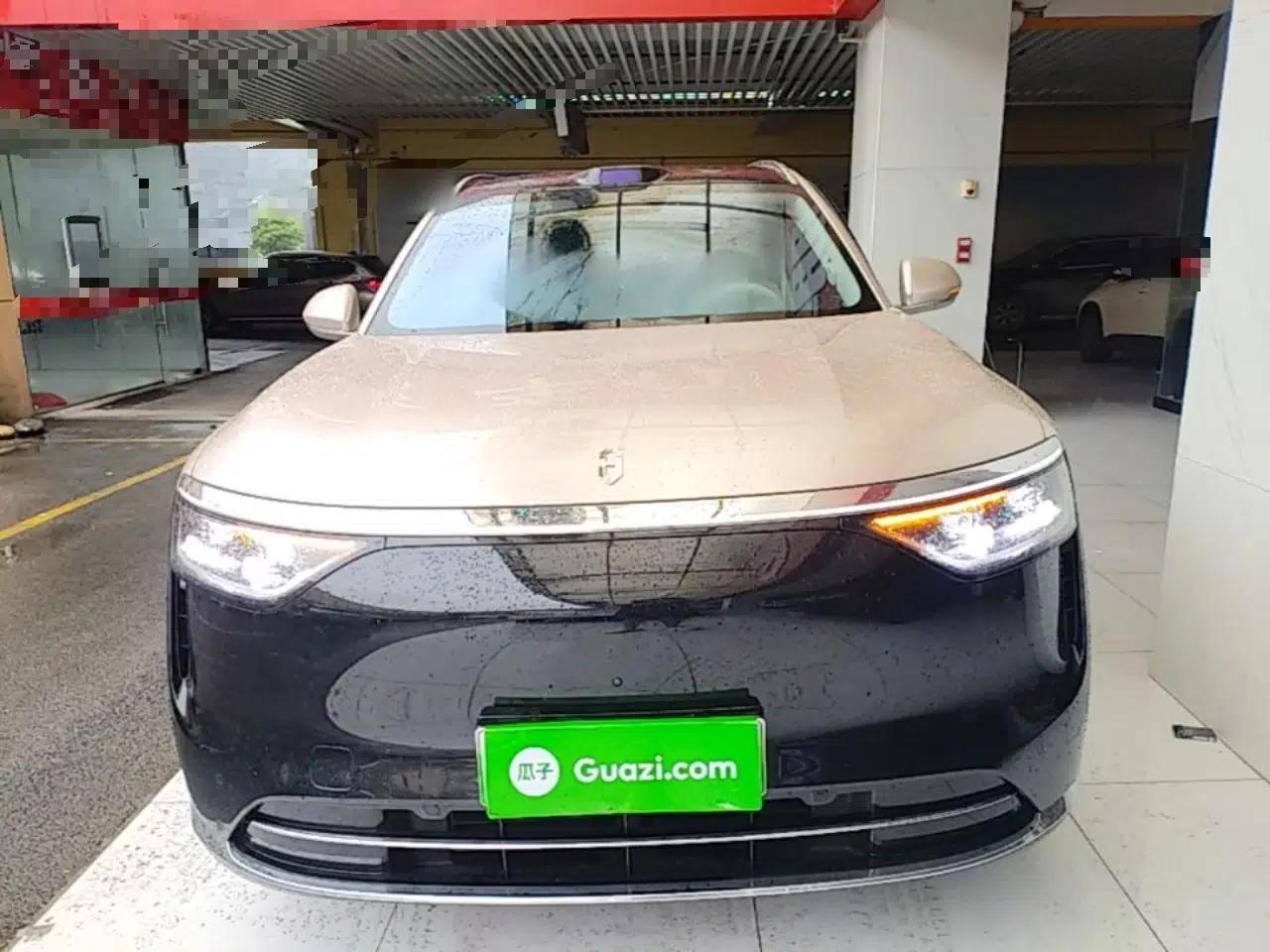 Hima AITO M8 2025 Extended-Range Max+ Version 53.4 kWh 5-Seater Edition — миниатюра 2