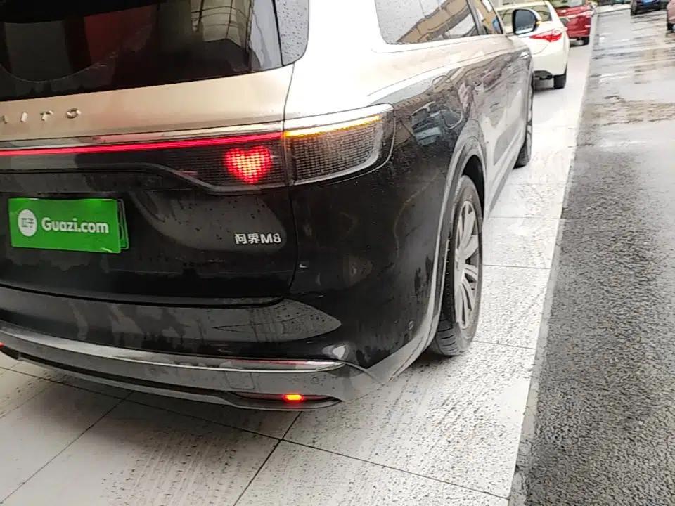 Hima AITO M8 2025 Extended-Range Max+ Version 53.4 kWh 5-Seater Edition — миниатюра 7
