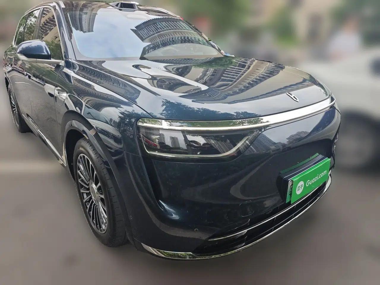 Hima AITO M8 2025 Extended-Range Max+ Version 53.4 kWh 6-Seater Edition — миниатюра 3