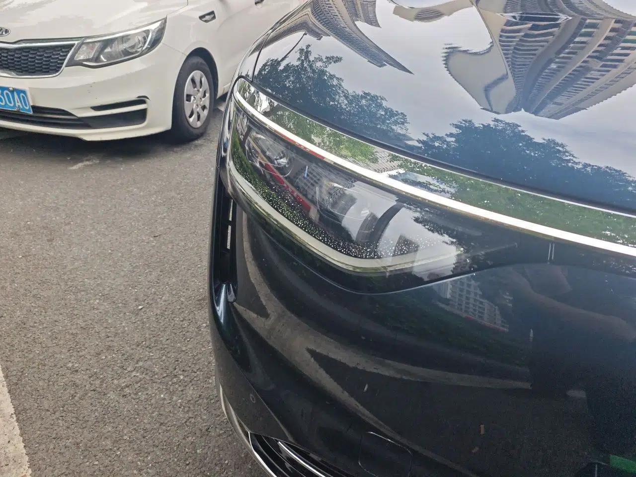 Hima AITO M8 2025 Extended-Range Max+ Version 53.4 kWh 6-Seater Edition — миниатюра 7