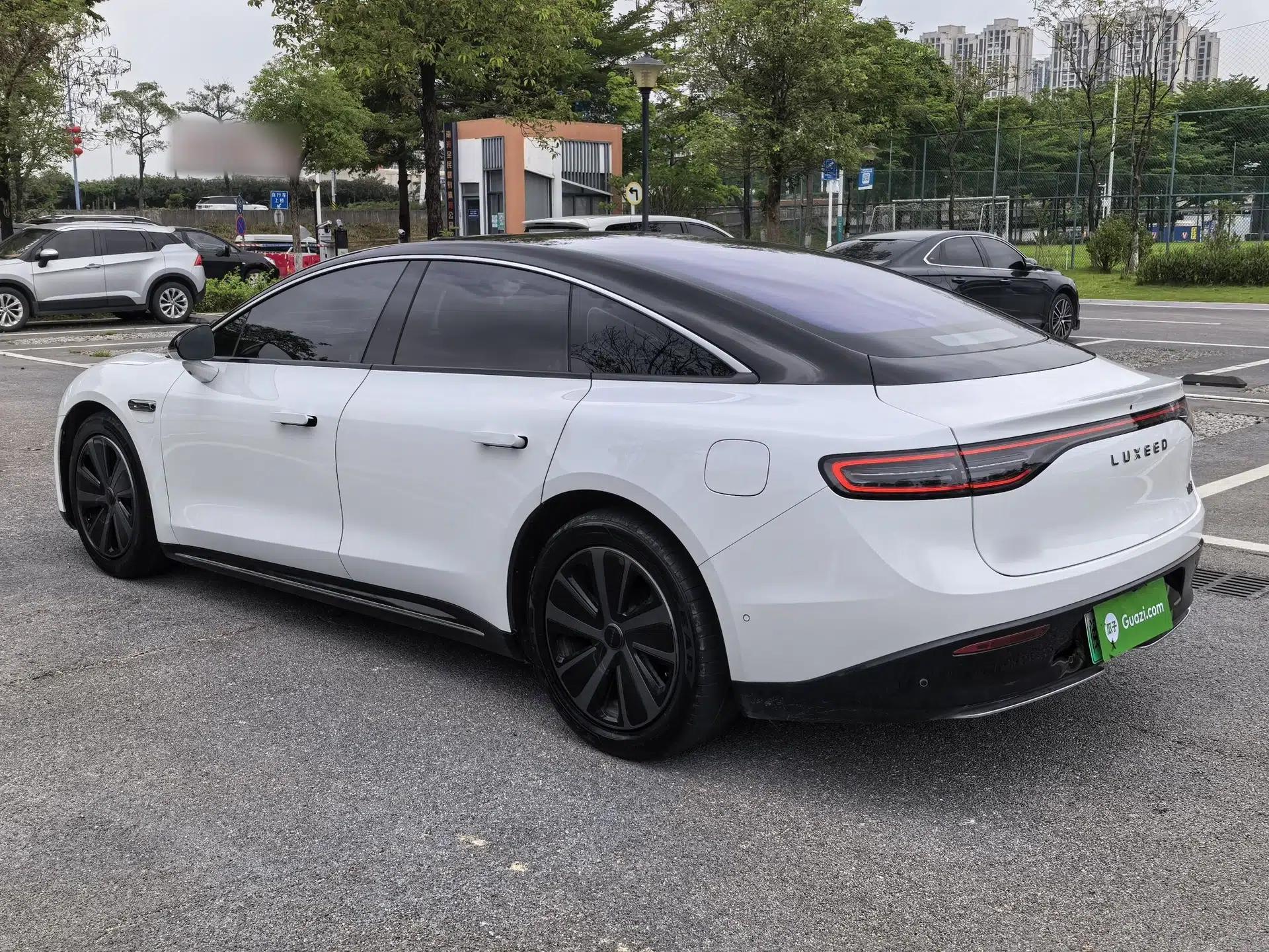 Hima Luxeed S7 2024 Max Rear-Drive Long-Range Intelligent Driving Version — миниатюра 4
