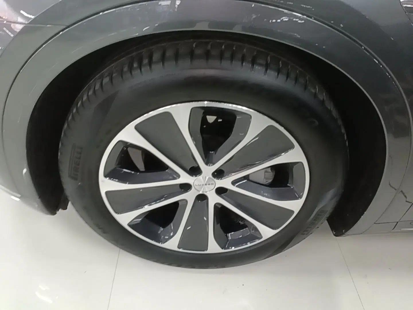 Hima Luxeed R7 2024 All-Electric 667 km Max — миниатюра 8