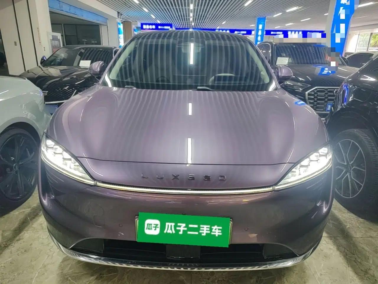 Hima Luxeed R7 2024 Pure Electric 667km Pro — миниатюра 2