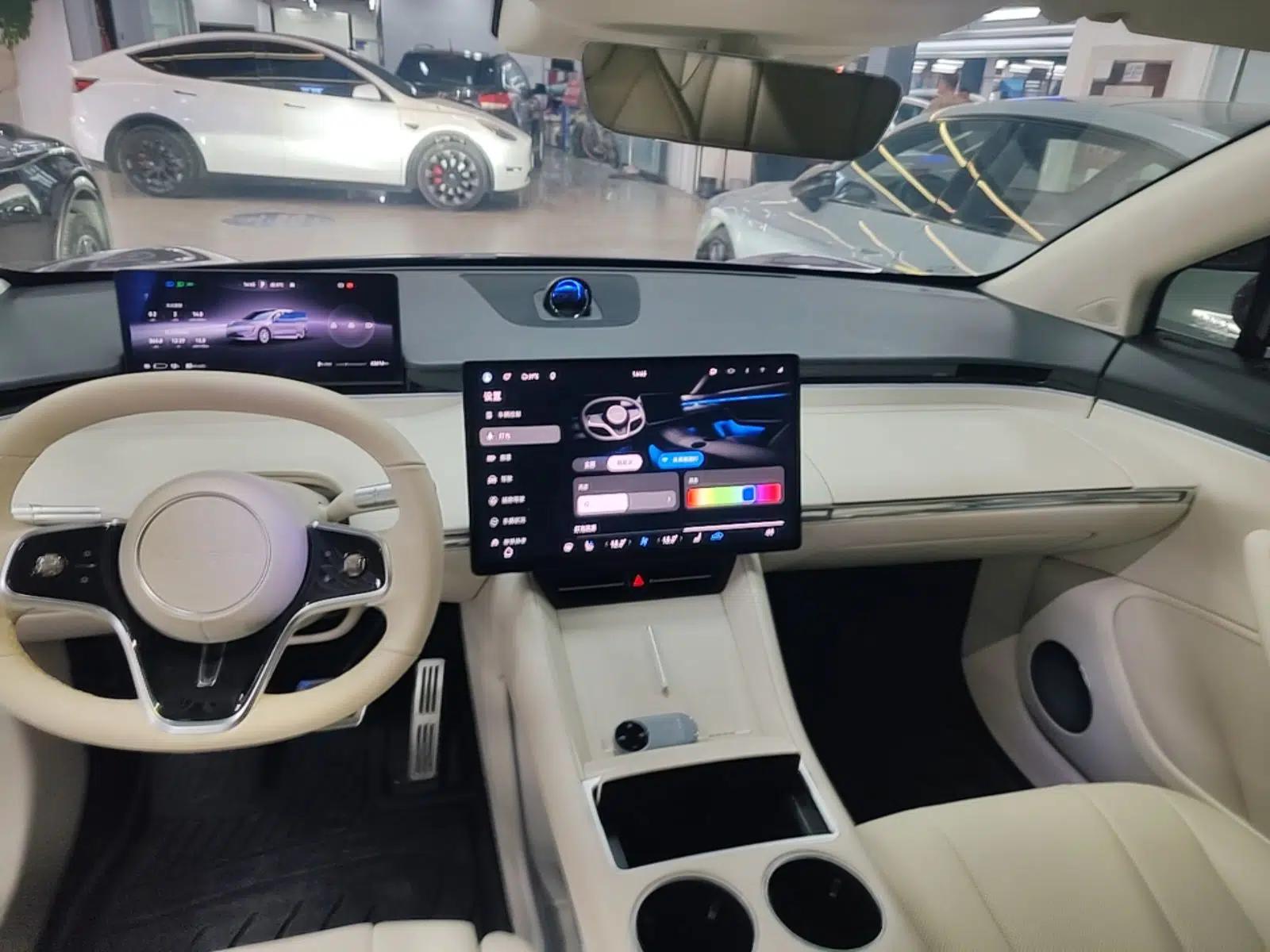 Hima Luxeed R7 2024 Pure Electric 667km Pro — миниатюра 16