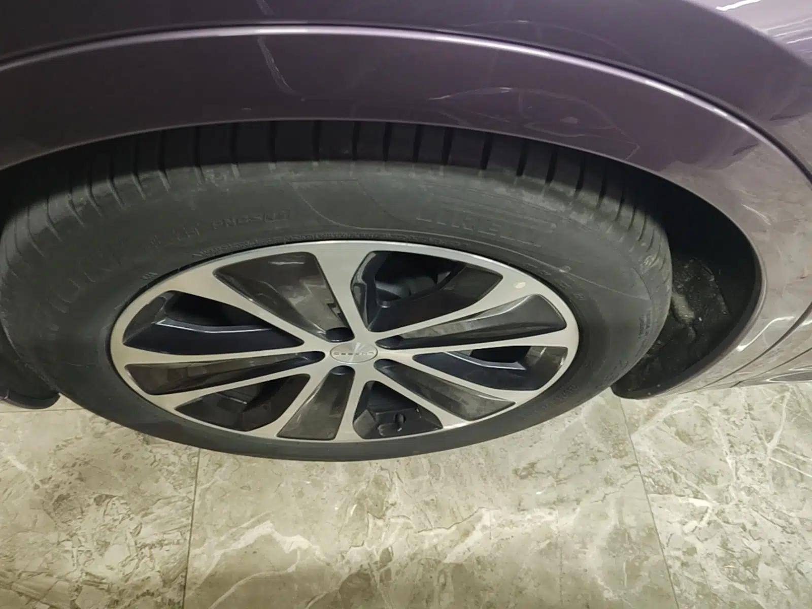 Hima Luxeed R7 2024 Pure Electric 667km Pro — миниатюра 8