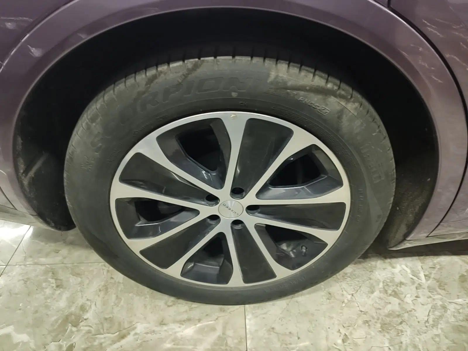 Hima Luxeed R7 2024 Pure Electric 667km Pro — миниатюра 10