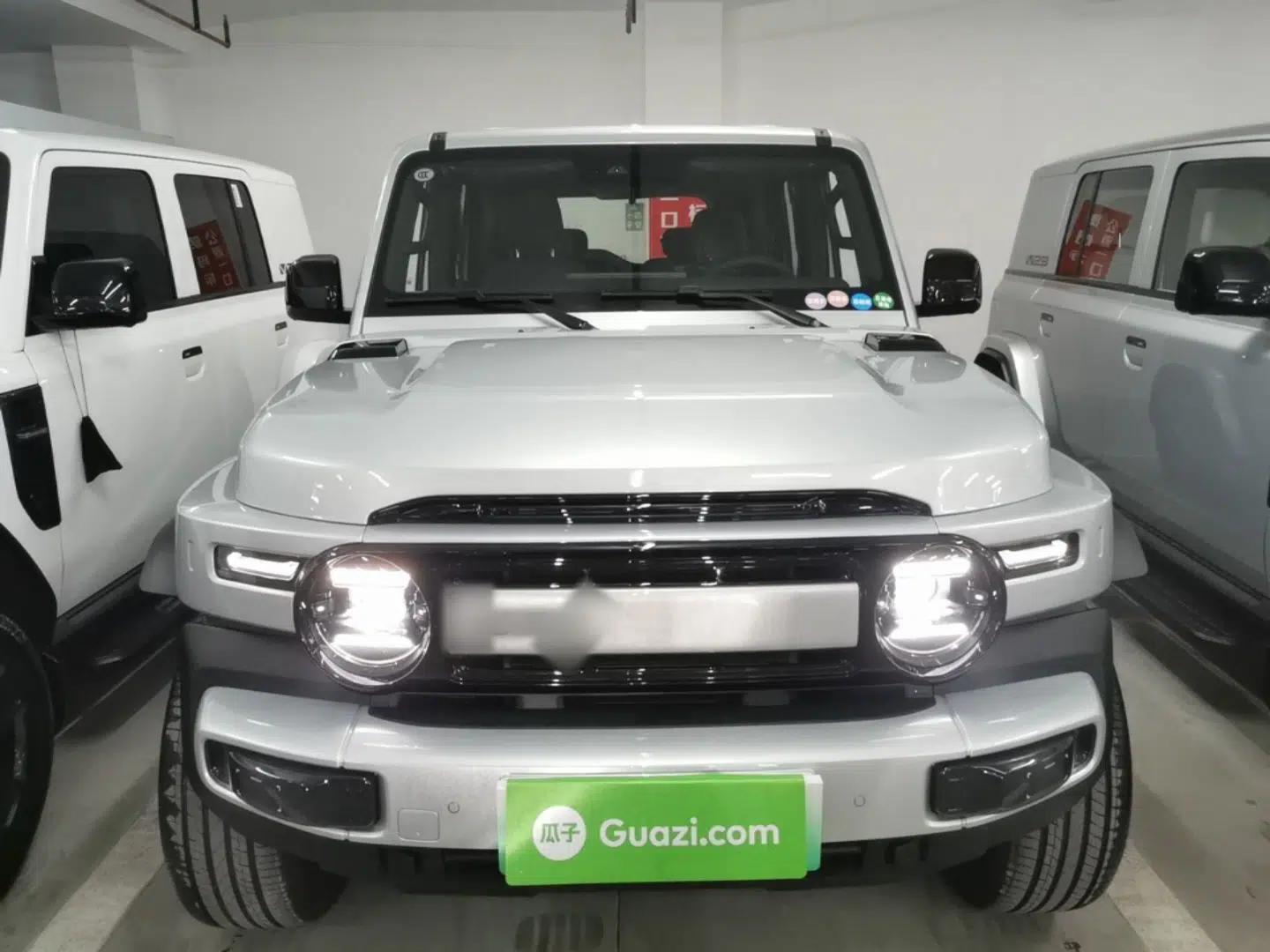 iCAR V23 2026 Model 401 Two-Wheel Drive Super Sports Edition — миниатюра 2