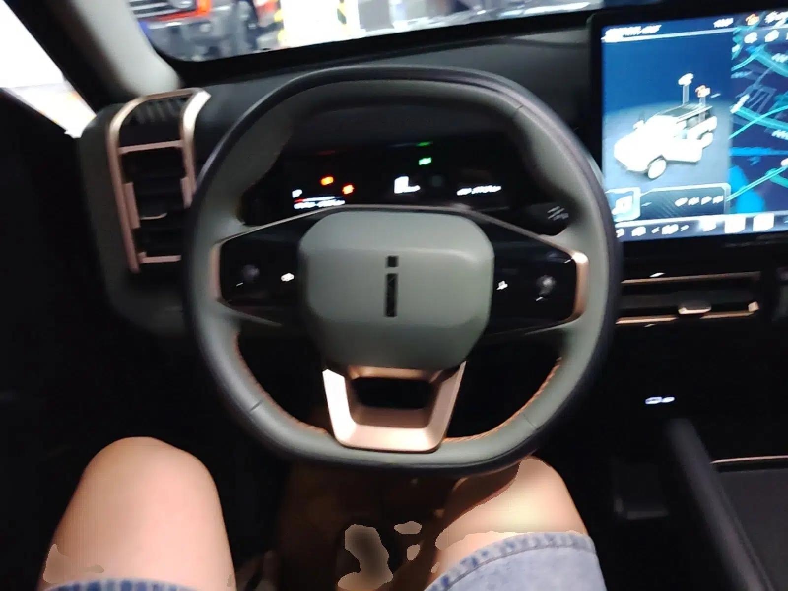iCAR 03 2024 401km Range Two-Wheel Drive Standard Yuechao Version — миниатюра 14