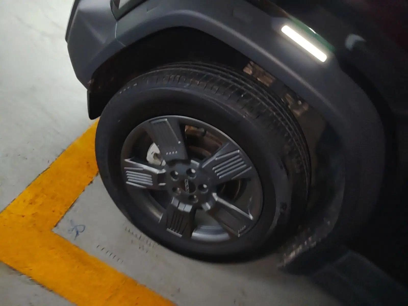 iCAR 03 2024 401km Range Two-Wheel Drive Standard Yuechao Version — миниатюра 8