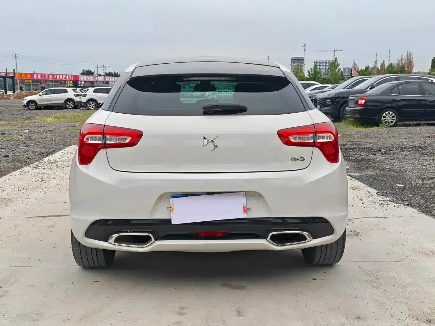 DS 5 2014 1.6T Luxury Edition THP160 — миниатюра 4