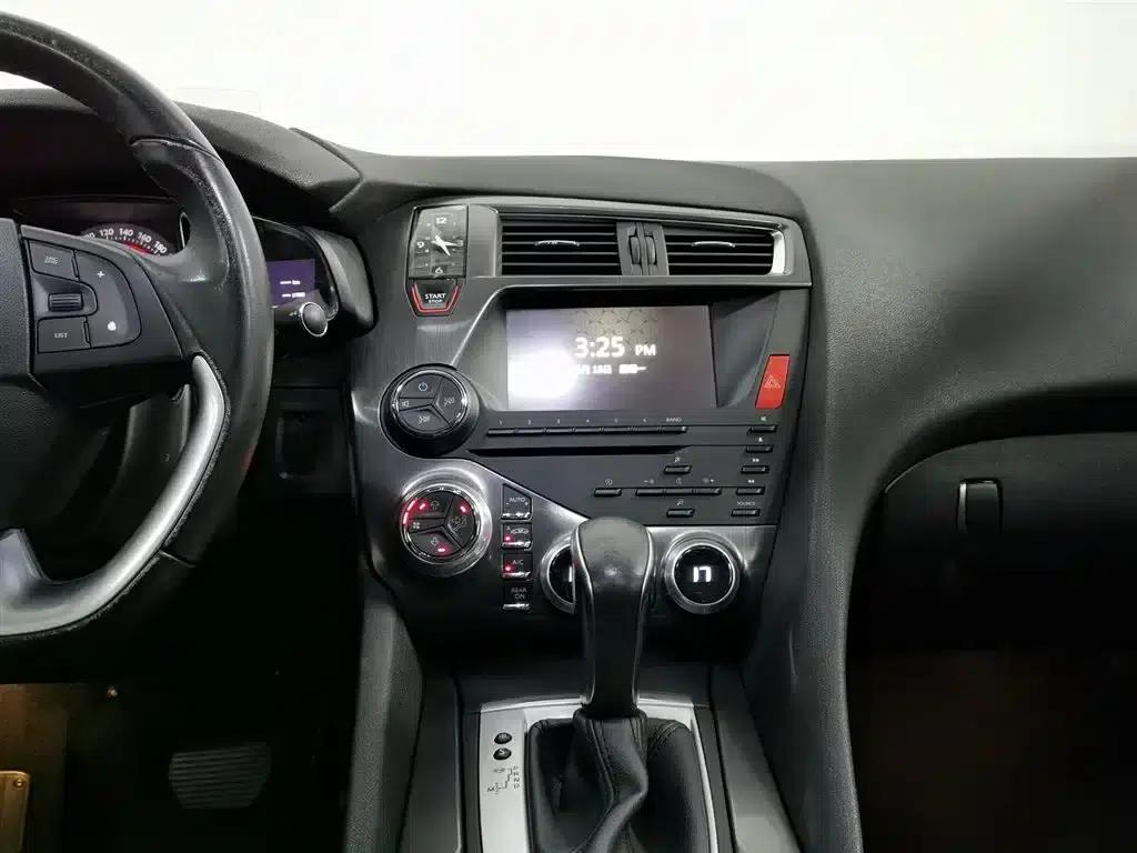DS 5 2015 1.6T Luxury Edition THP160 — миниатюра 12