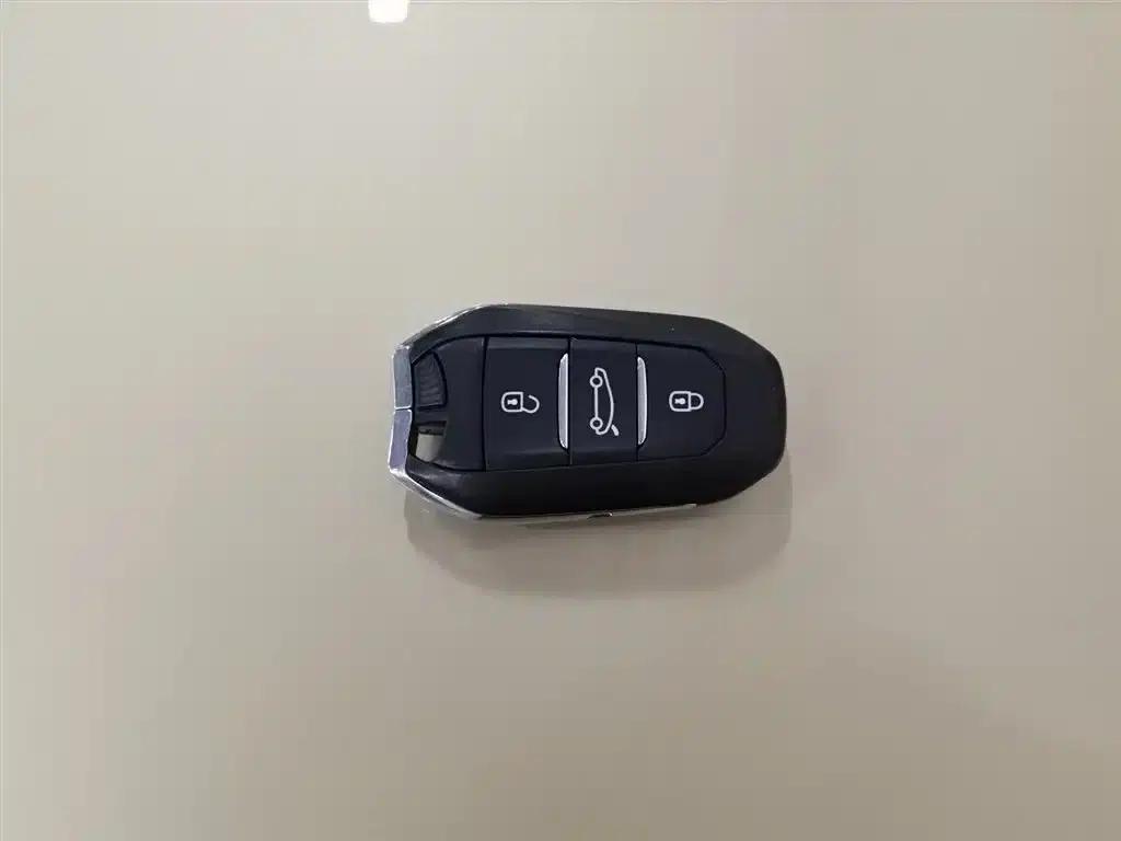 DS 5 2015 1.6T Luxury Edition THP160 — миниатюра 19