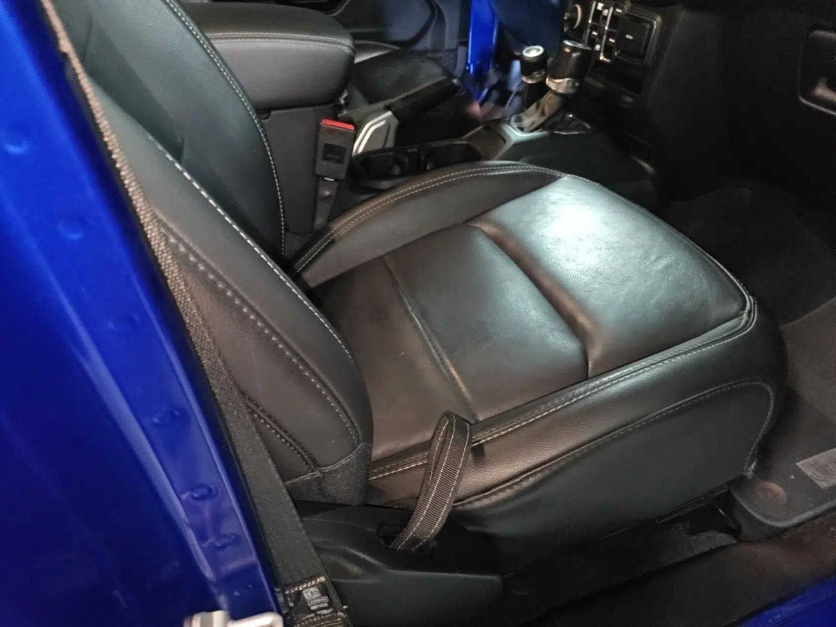 Jeep Wrangler 2019 2.0T Sahara Four-Door Version China VI Emission Standard — миниатюра 23