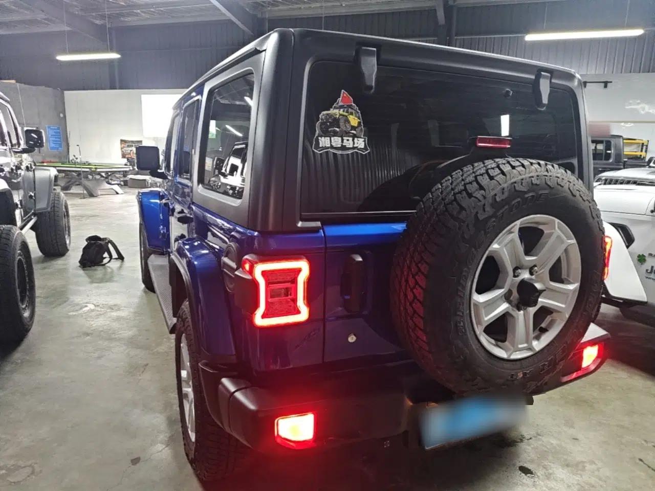 Jeep Wrangler 2019 2.0T Sahara Four-Door Version China VI Emission Standard — миниатюра 4