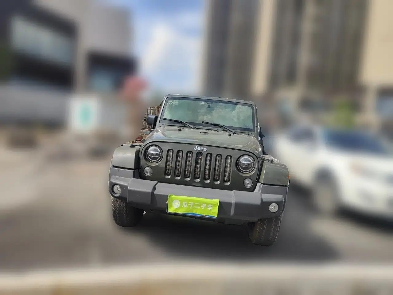 Jeep Wrangler 2014 2.8TD Sahara Four-Door Edition — миниатюра 2