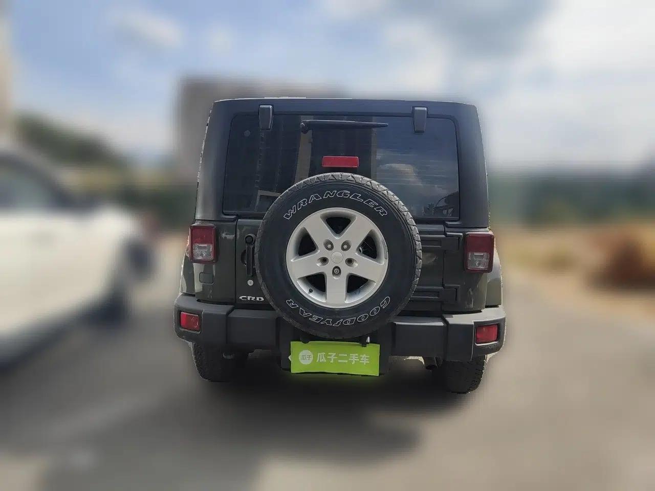 Jeep Wrangler 2014 2.8TD Sahara Four-Door Edition — миниатюра 5