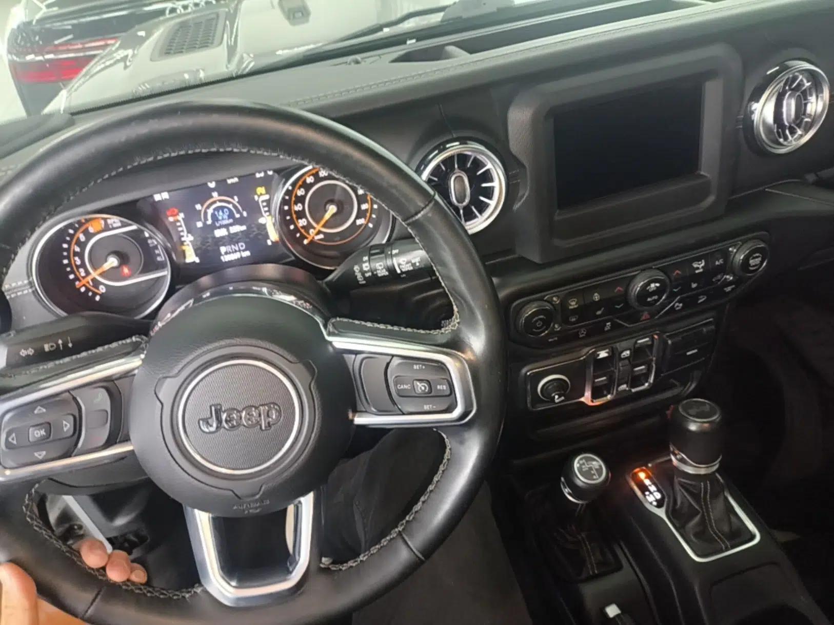Jeep Wrangler 2019 2.0T Sahara Four-Door Version China VI Emission Standard — миниатюра 12