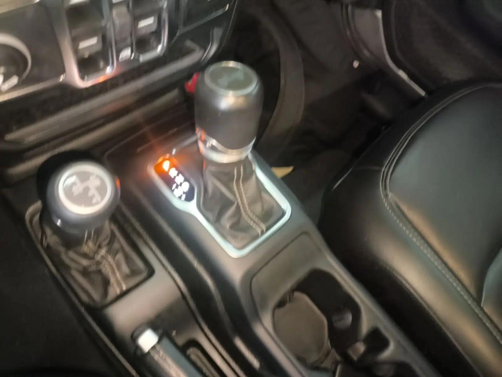 Jeep Wrangler 2019 2.0T Sahara Four-Door Version China VI Emission Standard — миниатюра 16