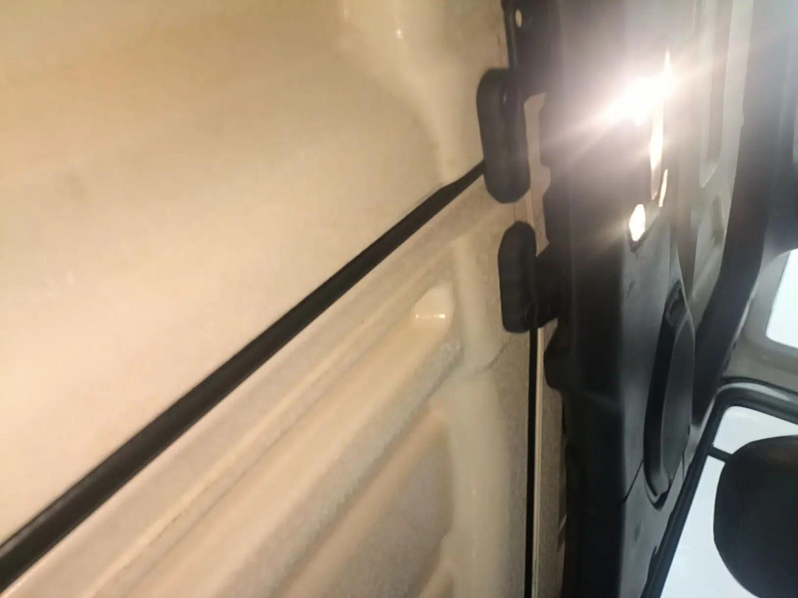 Jeep Wrangler 2019 2.0T Sahara Four-Door Version China VI Emission Standard — миниатюра 20