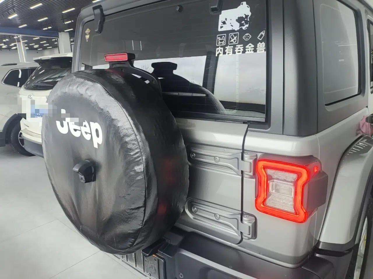 Jeep Wrangler 2019 2.0T Sahara Four-Door Version China VI Emission Standard — миниатюра 3
