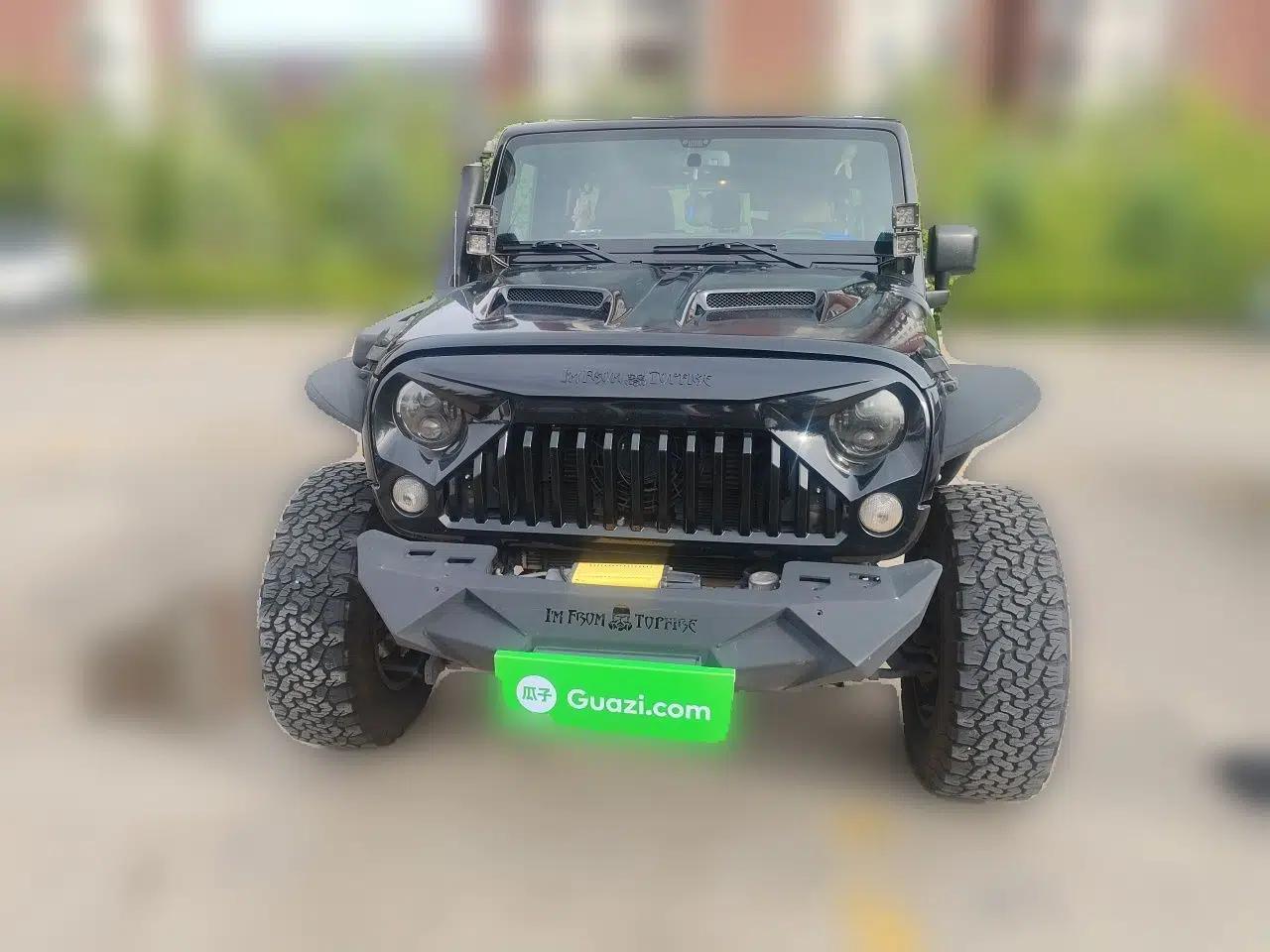 Jeep Wrangler 2014 3.0L Sahara Four-Door Edition — миниатюра 2