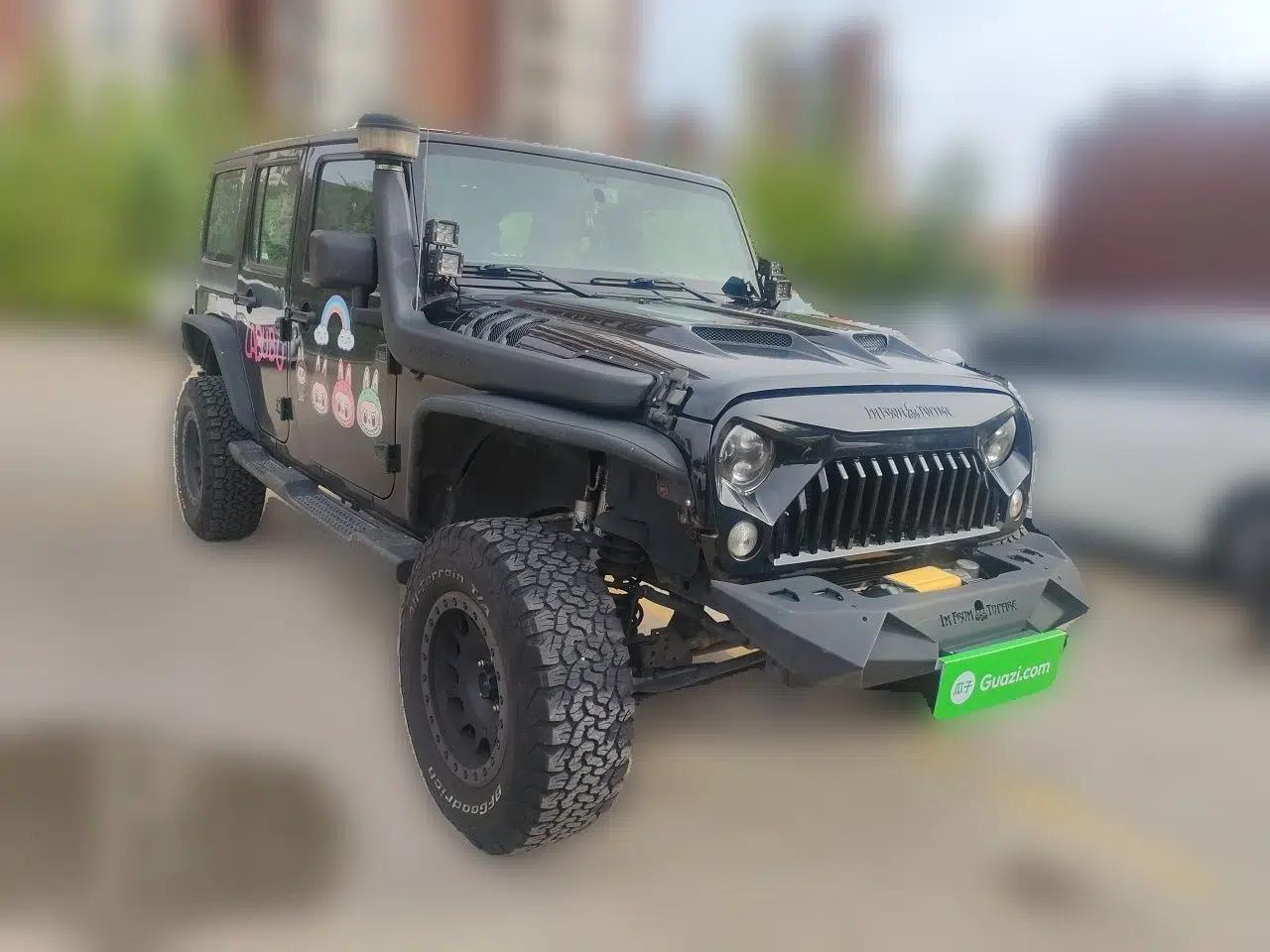 Jeep Wrangler 2014 3.0L Sahara Four-Door Edition — миниатюра 3