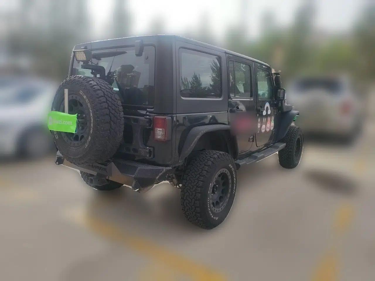 Jeep Wrangler 2014 3.0L Sahara Four-Door Edition — миниатюра 6