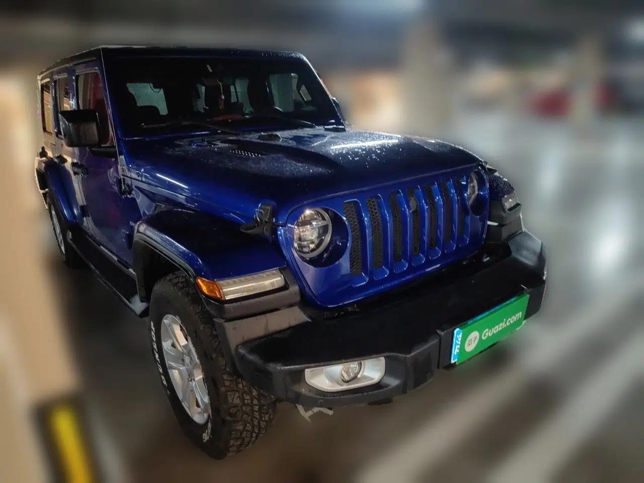 Jeep Wrangler 2018 2.0T Sahara Four-Door Edition — миниатюра 3
