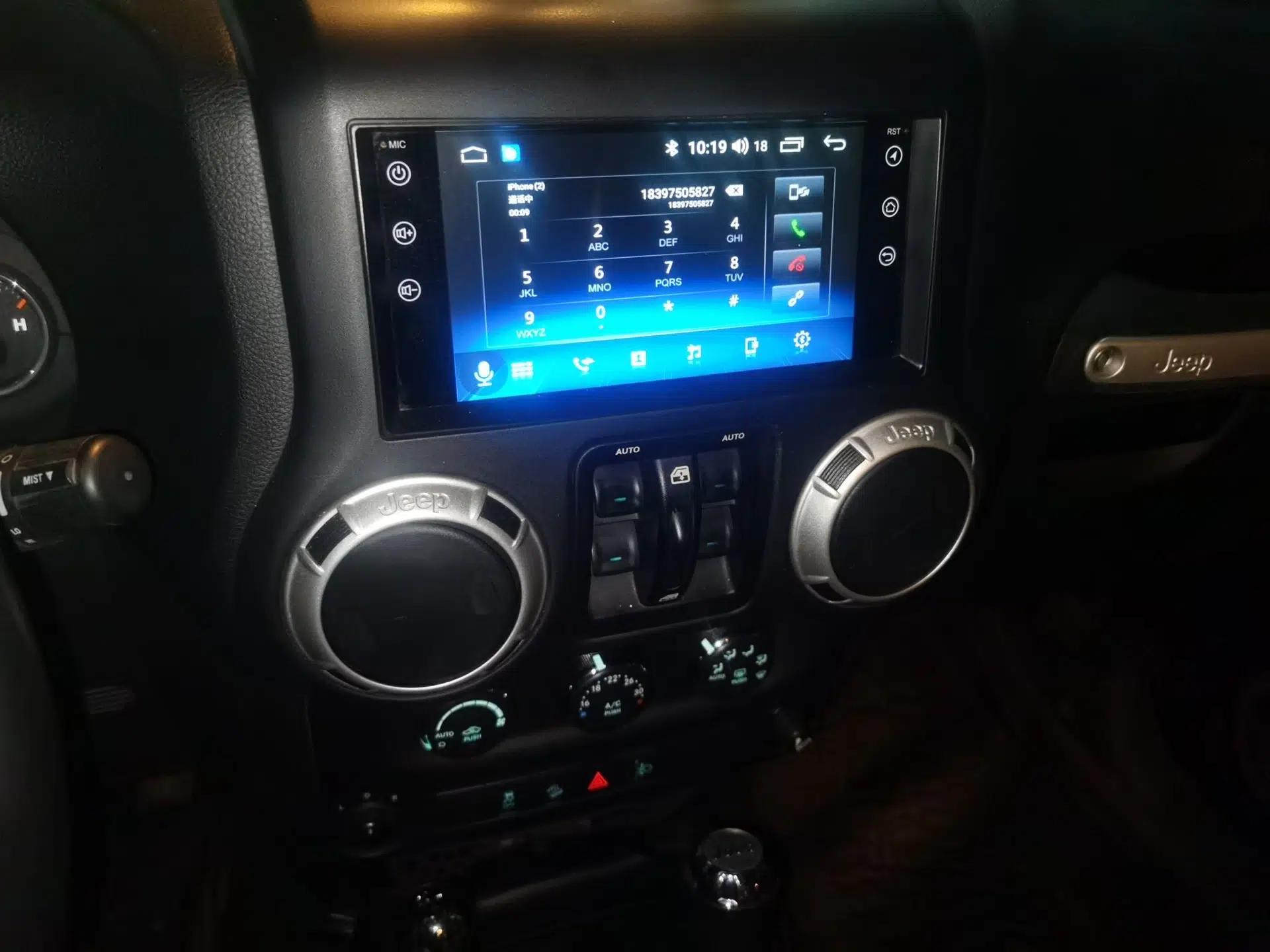Jeep Wrangler 2015 2.8TD Sahara Four-Door Comfort Edition — миниатюра 14