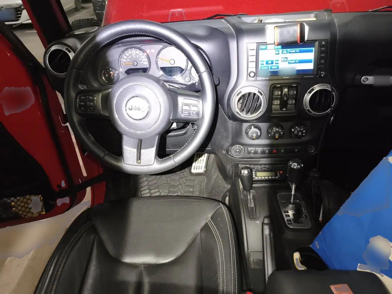 Jeep Wrangler 2017 3.6L Rubicon Four-Door Comfort Edition — миниатюра 11
