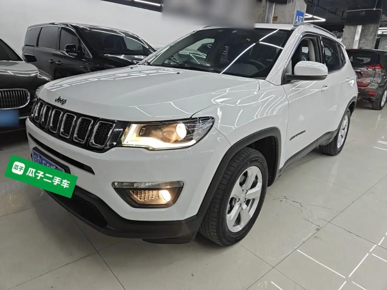 Jeep Compass 2017 200T Automatic Family Edition — миниатюра 1
