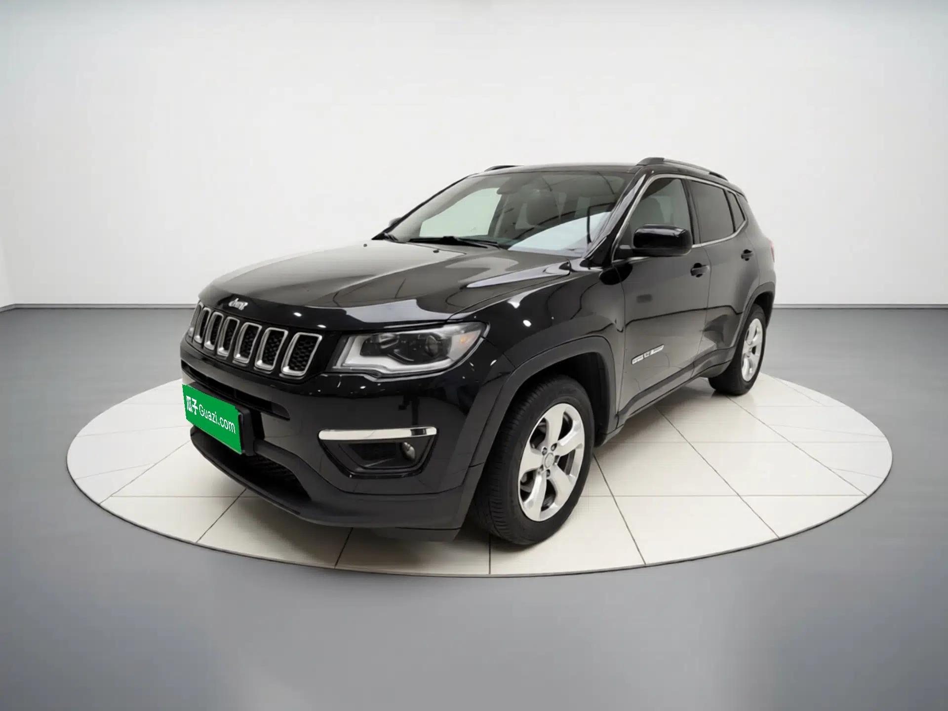 Jeep Compass 2017 200T Automatic Family Edition — миниатюра 1