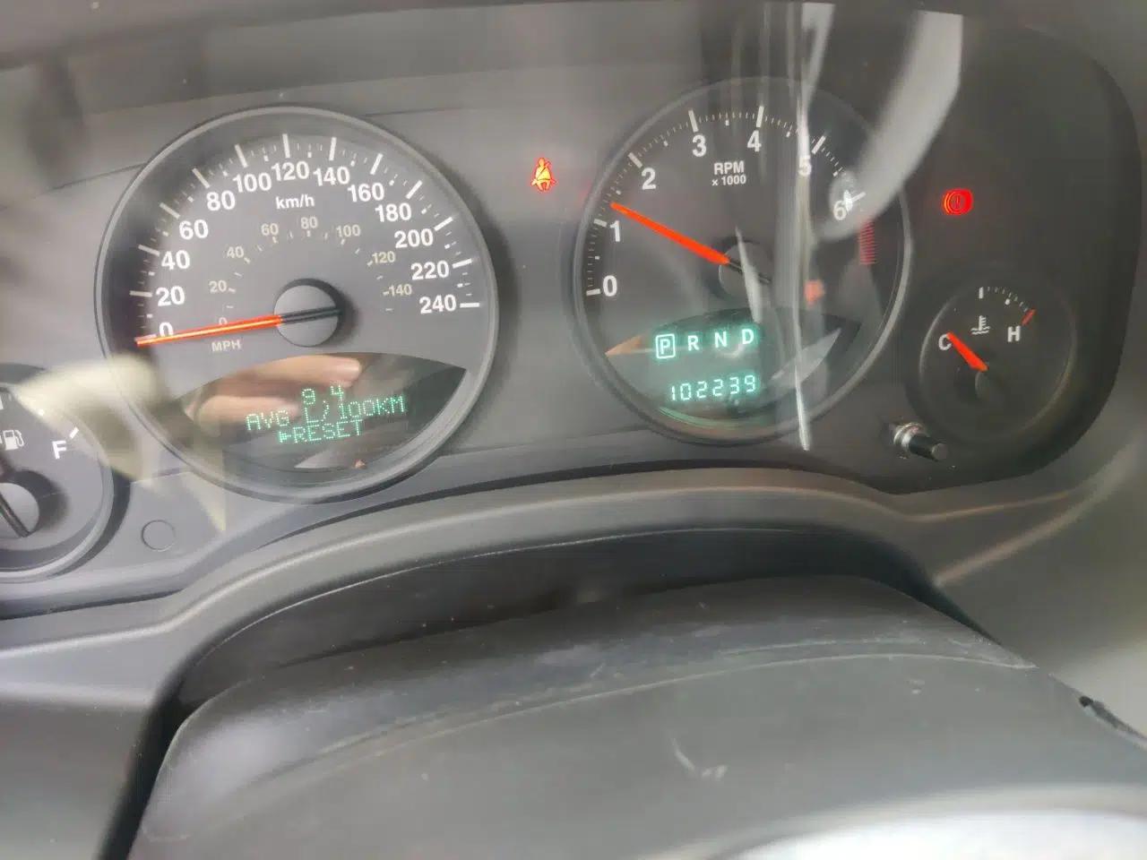 Jeep Compass 2012 2.4L four-wheel-drive sport version — миниатюра 13