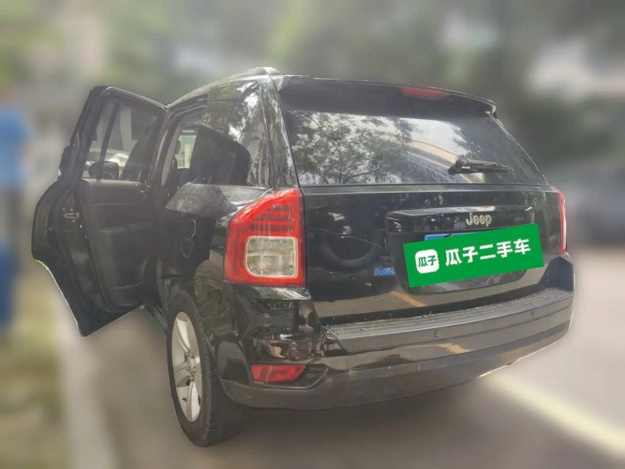 Jeep Compass 2012 2.4L four-wheel-drive sport version — миниатюра 4