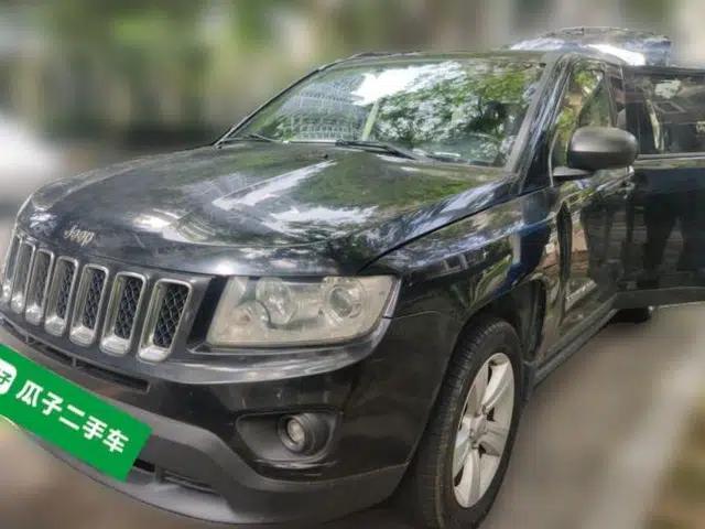 Jeep Compass 2012 2.4L four-wheel-drive sport version