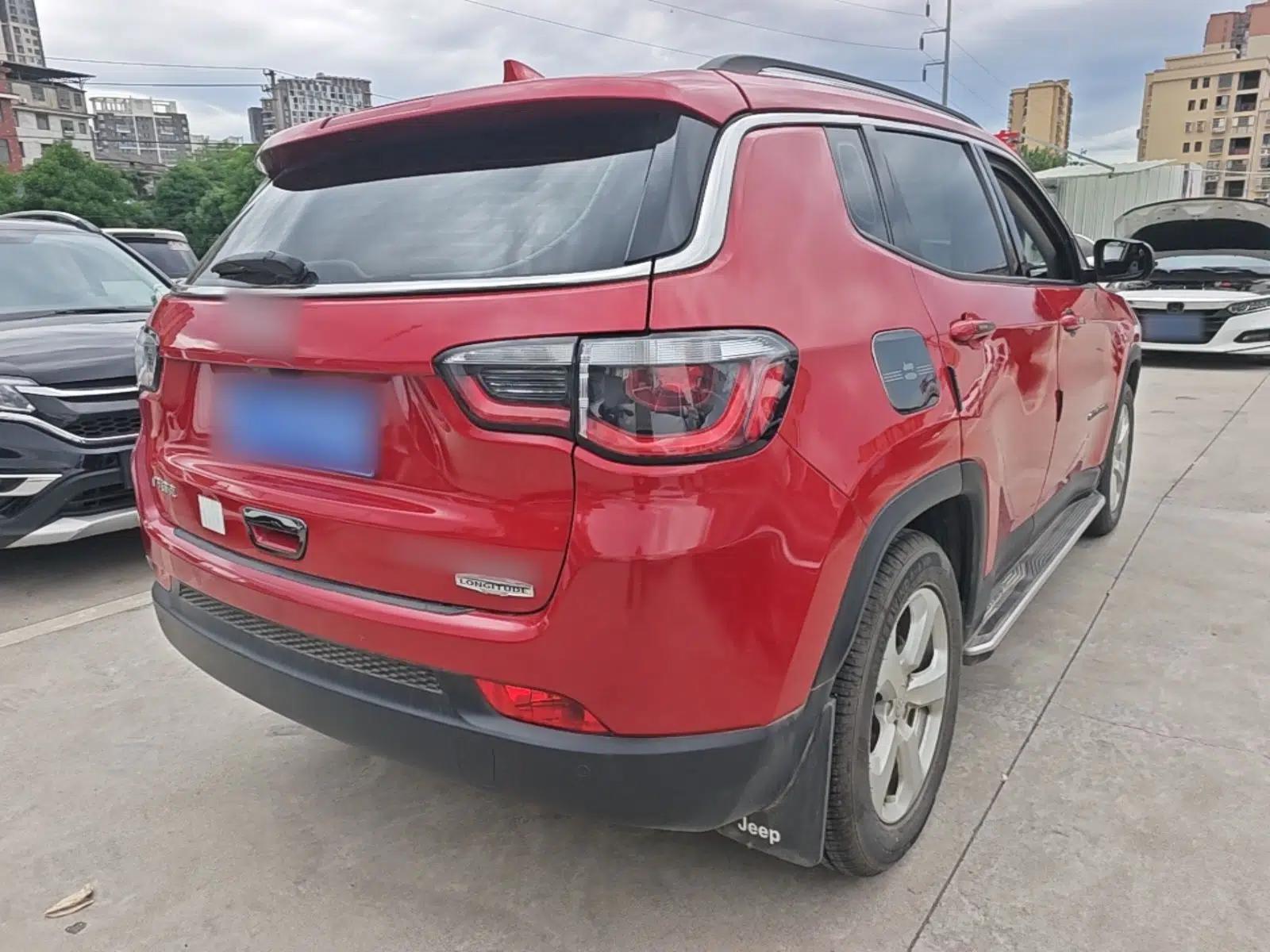 Jeep Compass 2017 200T Automatic Family Edition — миниатюра 6