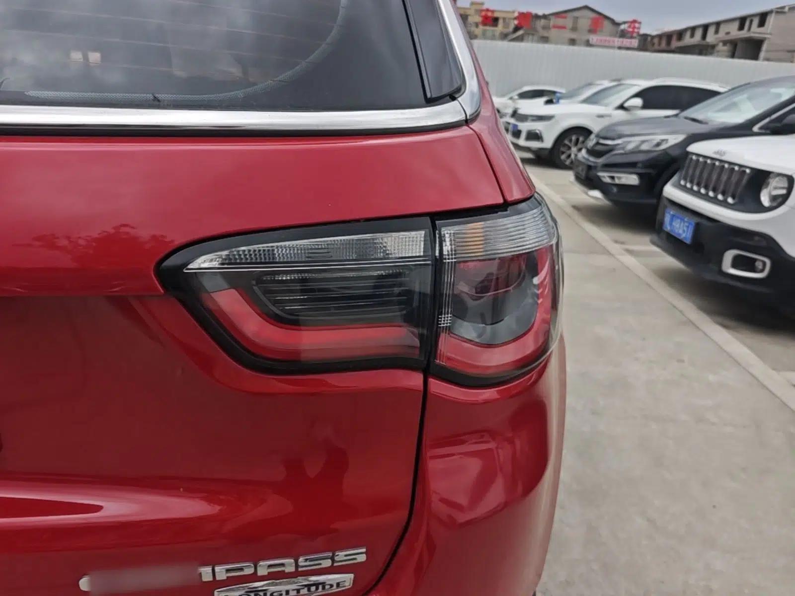 Jeep Compass 2017 200T Automatic Family Edition — миниатюра 7
