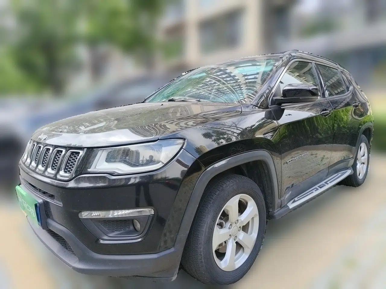 Jeep Compass 2017 200T Automatic Family Edition — миниатюра 1