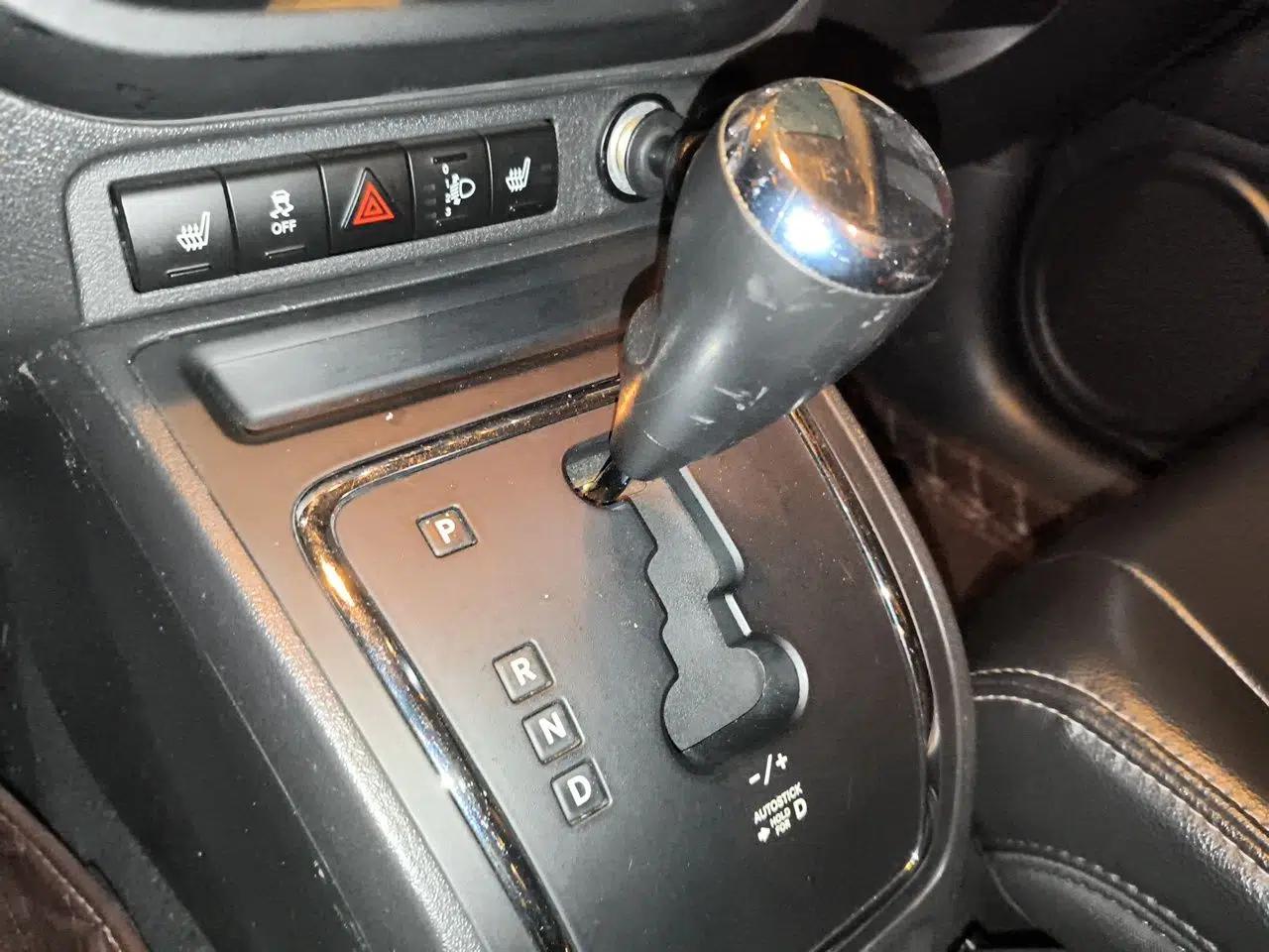 Jeep Compass 2013 2.4L four-wheel drive luxury version — миниатюра 15