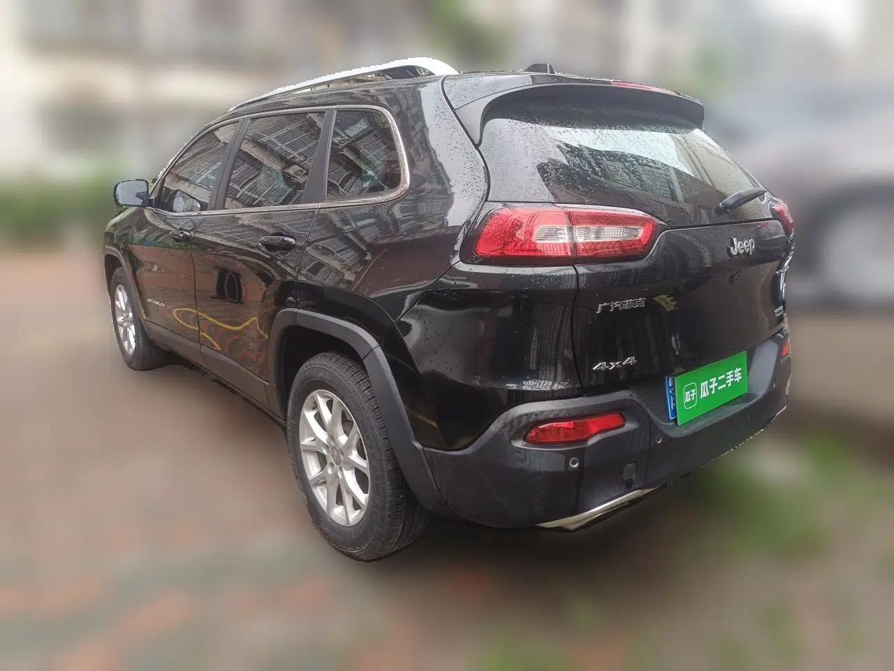 Jeep Cherokee 2016 2.4L Professional Smart Version — миниатюра 4