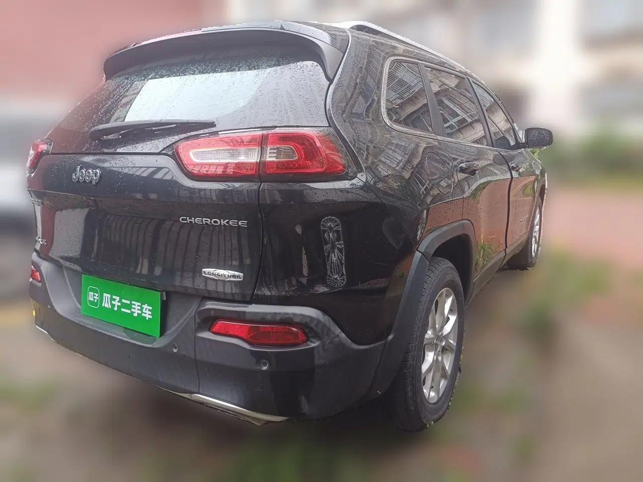 Jeep Cherokee 2016 2.4L Professional Smart Version — миниатюра 6