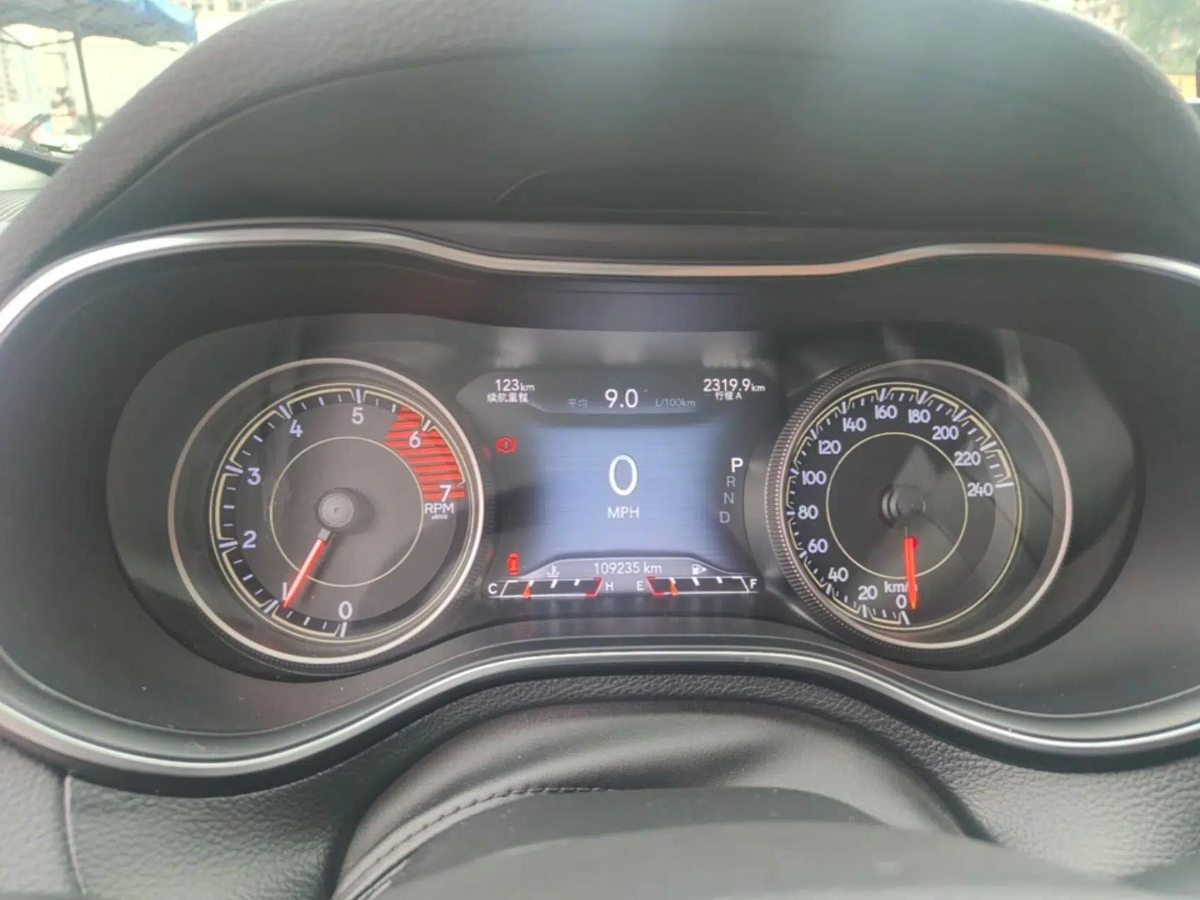 Jeep Cherokee 2019 2.0T Two-Wheel Drive Smart Enjoyment Version China V — миниатюра 15