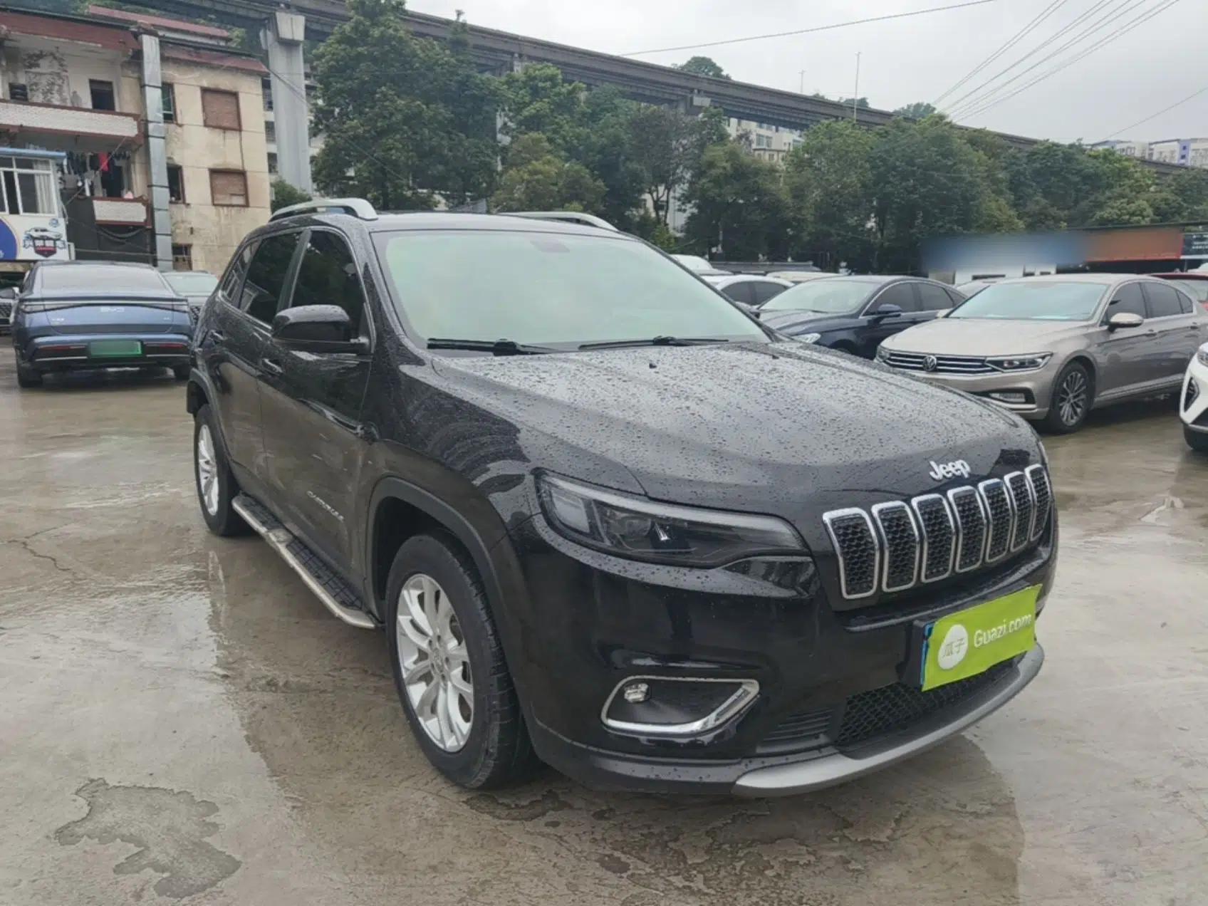Jeep Cherokee 2019 2.0T Two-Wheel Drive Smart Enjoyment Version China V — миниатюра 3