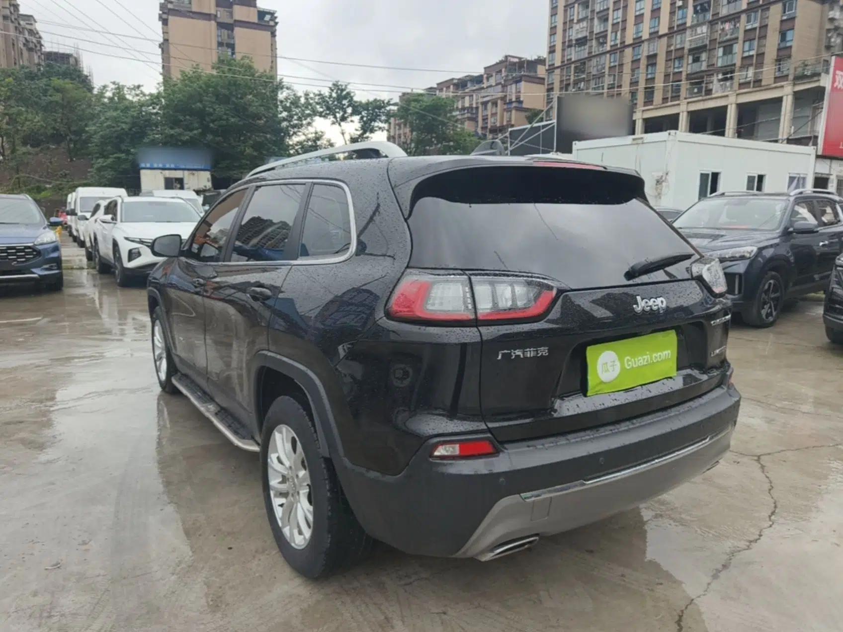 Jeep Cherokee 2019 2.0T Two-Wheel Drive Smart Enjoyment Version China V — миниатюра 4