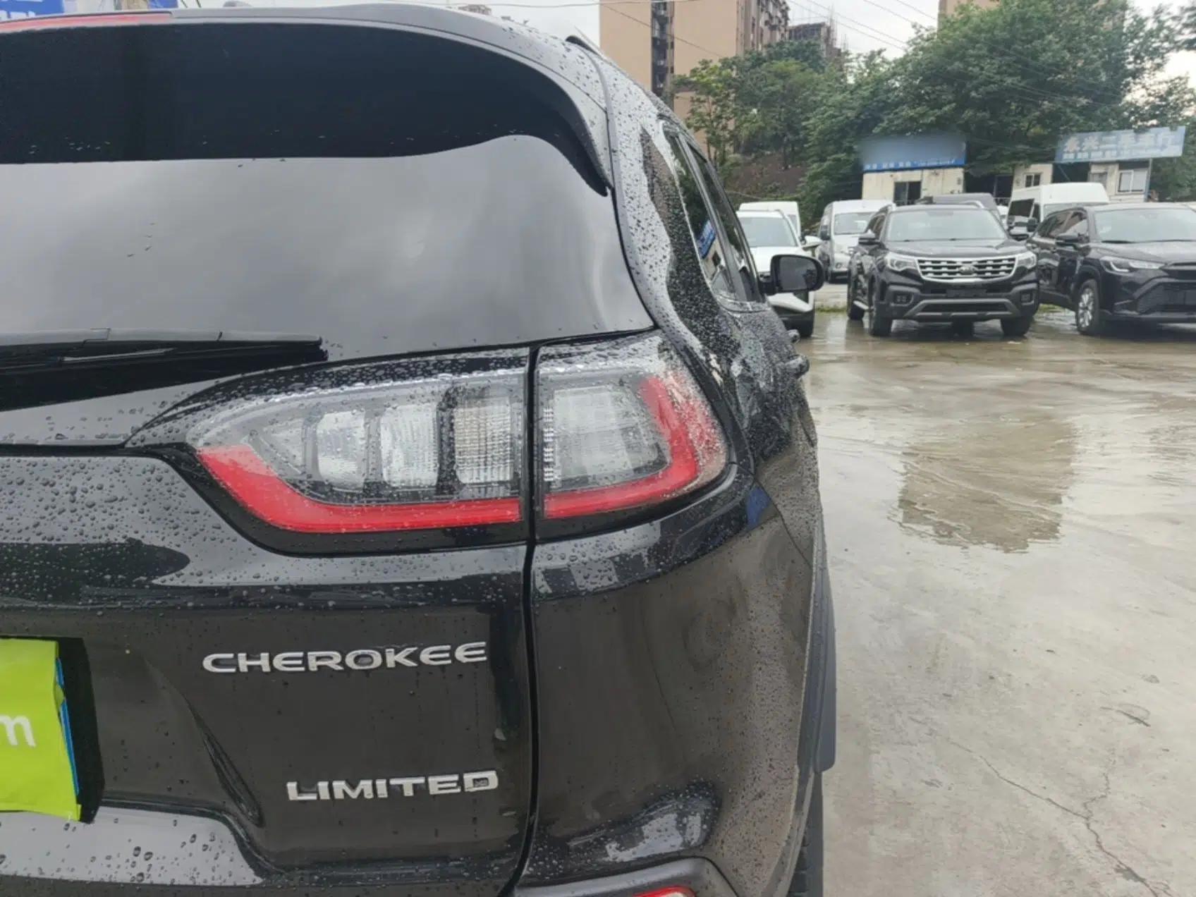 Jeep Cherokee 2019 2.0T Two-Wheel Drive Smart Enjoyment Version China V — миниатюра 7