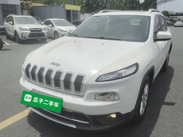 Jeep Cherokee 2017 2.0L Superior Edition