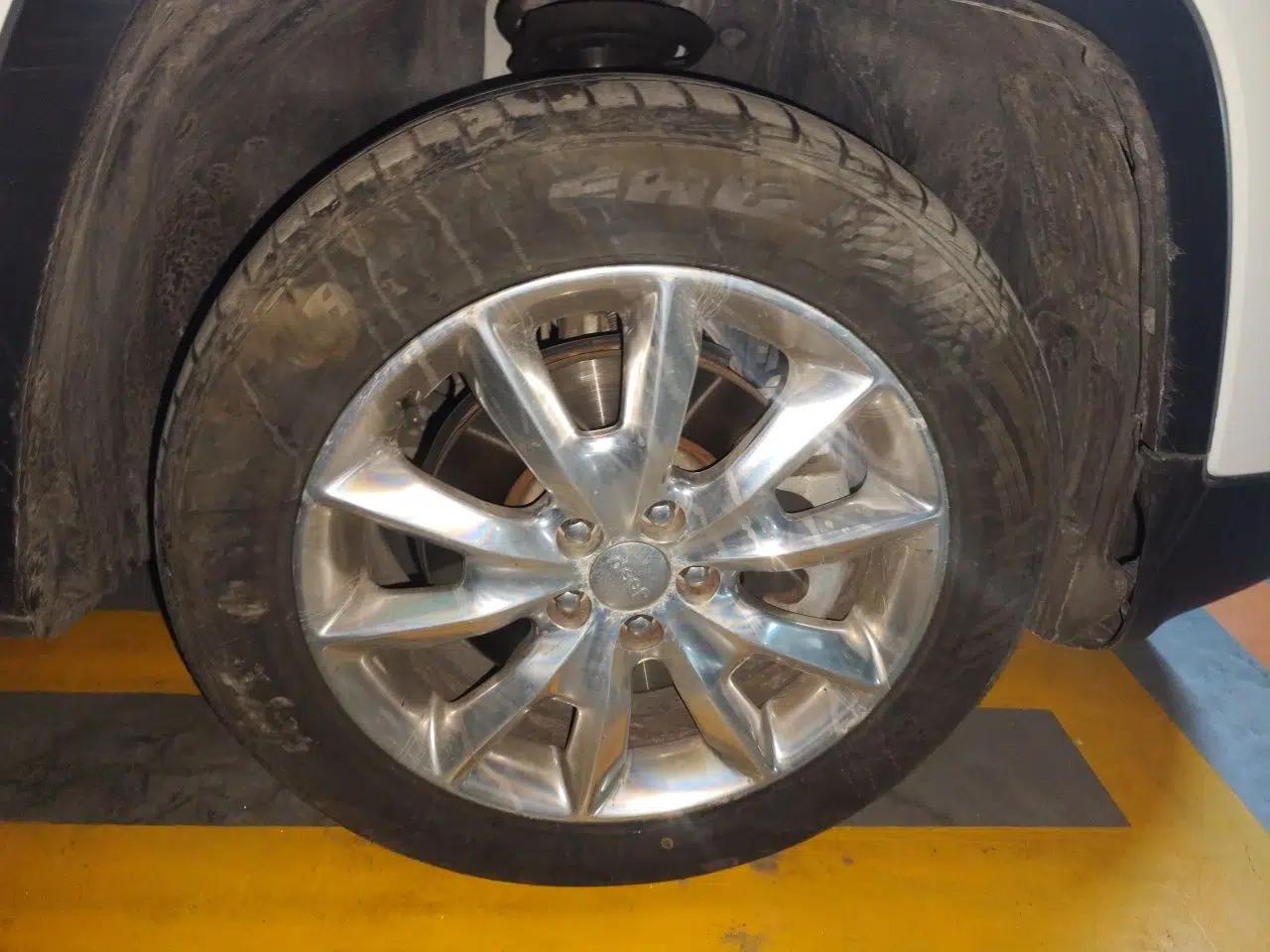 Jeep Cherokee 2014 2.4L Luxury Edition — миниатюра 8
