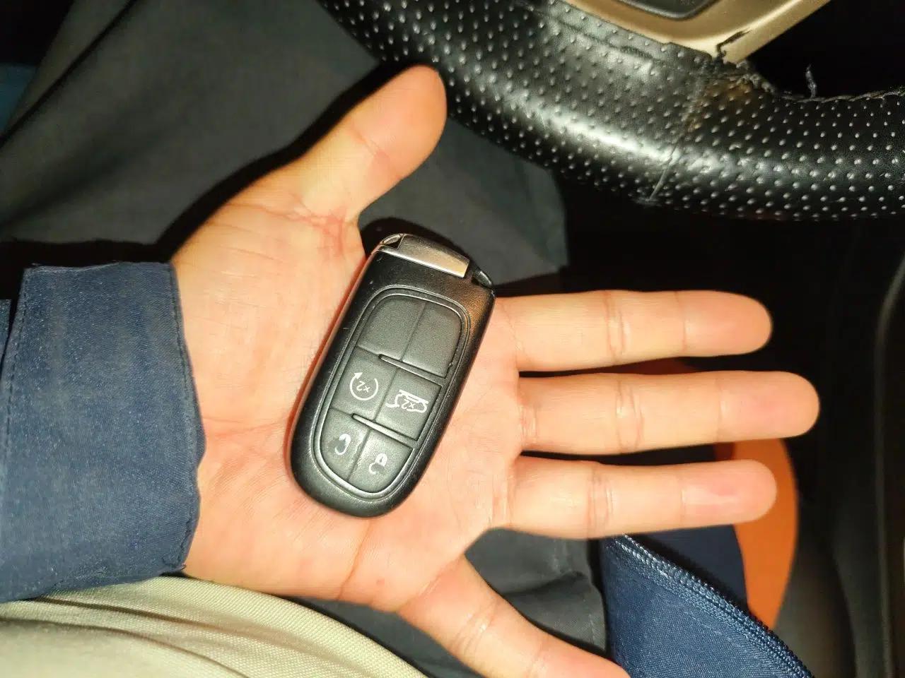 Jeep Cherokee 2014 2.4L Luxury Edition — миниатюра 9