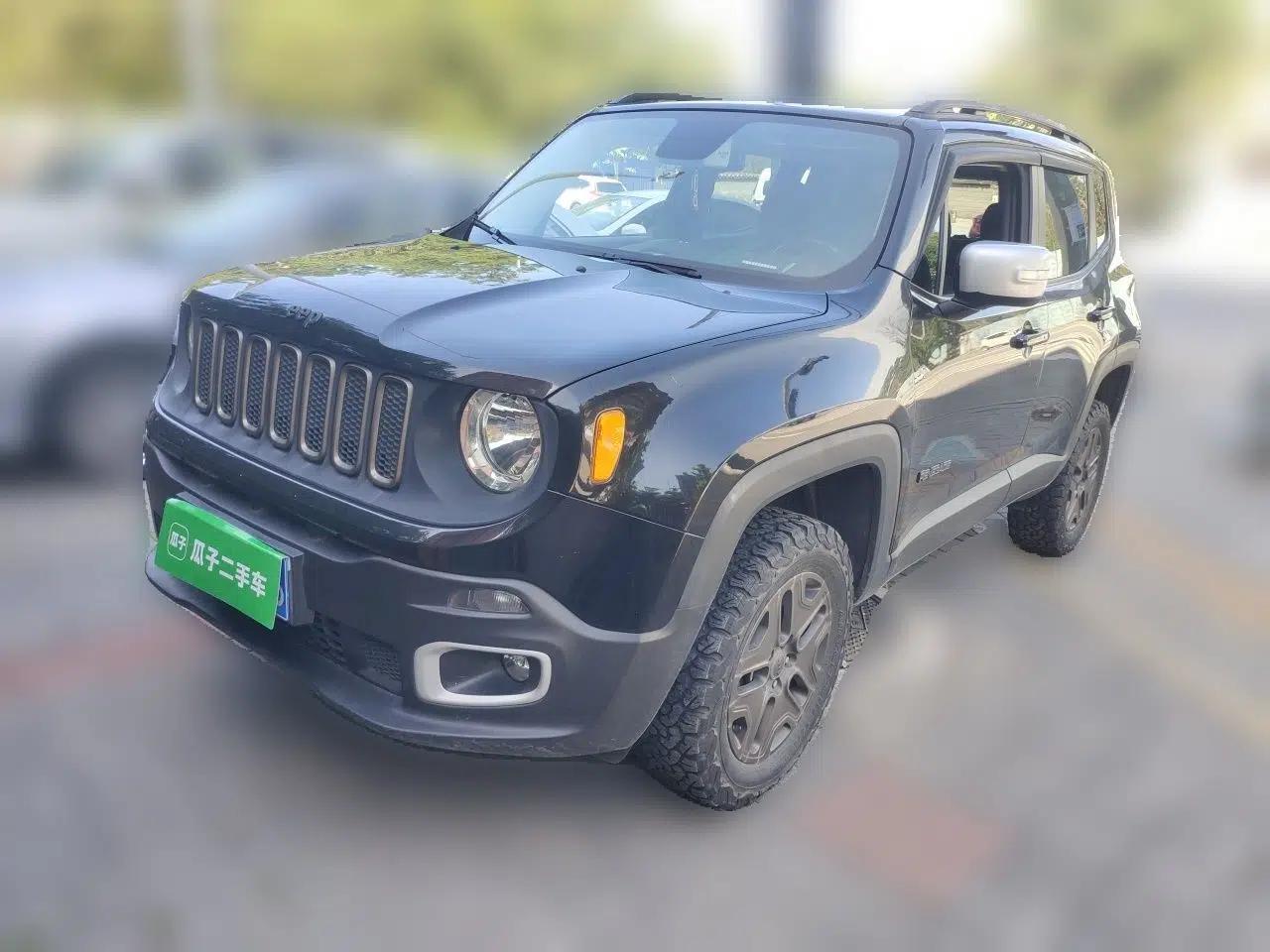 Jeep Renegade 2018 Connected Large Screen Version 180TS Automatic Four-Wheel Drive All-Terrain Version — миниатюра 1